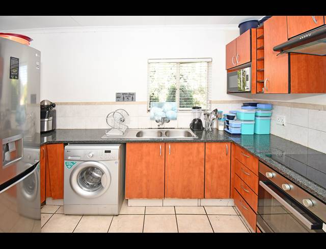2 BEDROOM APARTMENT FOR SALE IN NOORDHANG